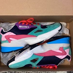 Adidas Falcon W multicolor sneaker. Size 6.5 but fits a size 7.